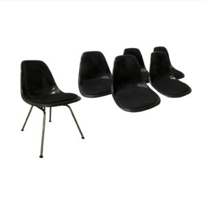DSS Fiber H-Base Chair plus fixed Cushion in black fabric