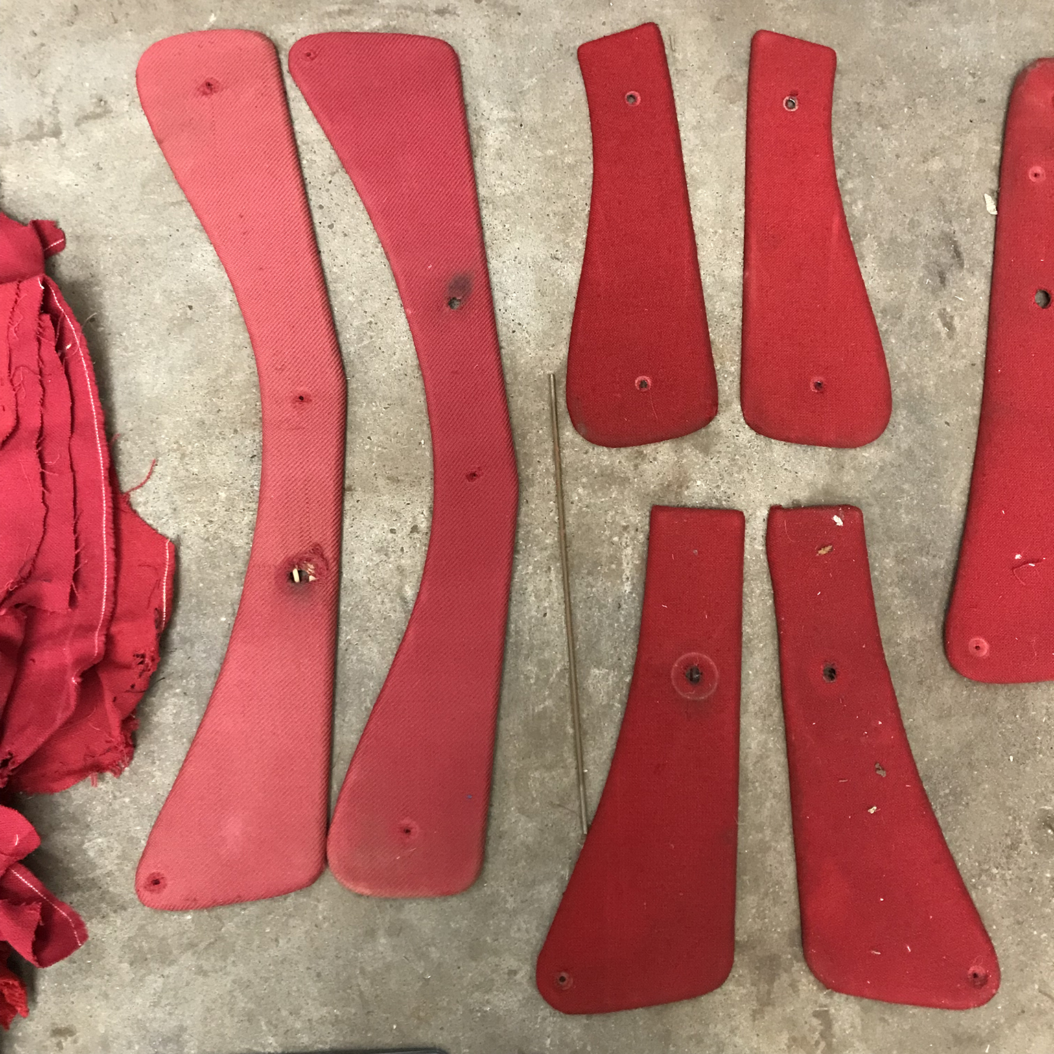 Parts for divers P40 Chairs by Osvaldo Borsani for Tecno - Image 19