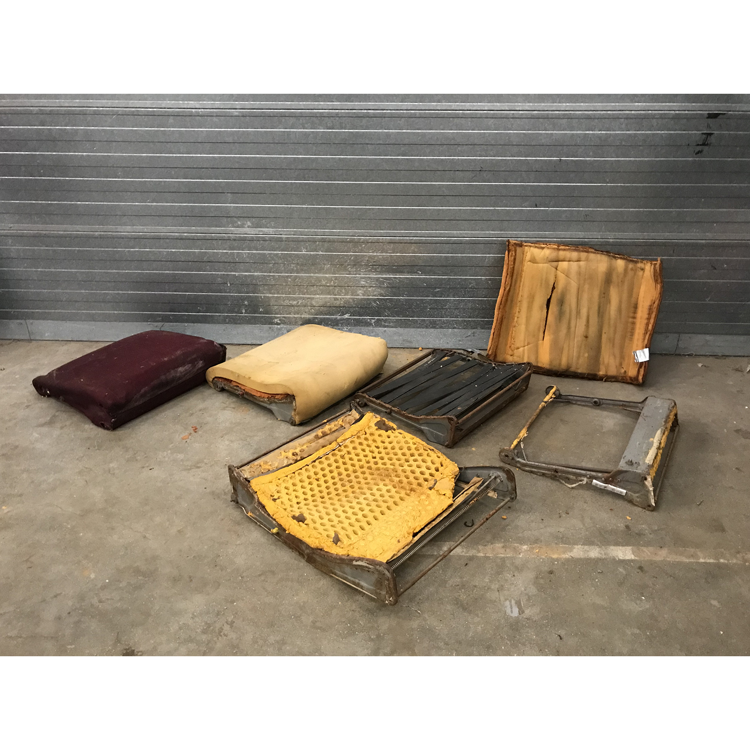 Parts for divers P40 Chairs by Osvaldo Borsani for Tecno - Image 33
