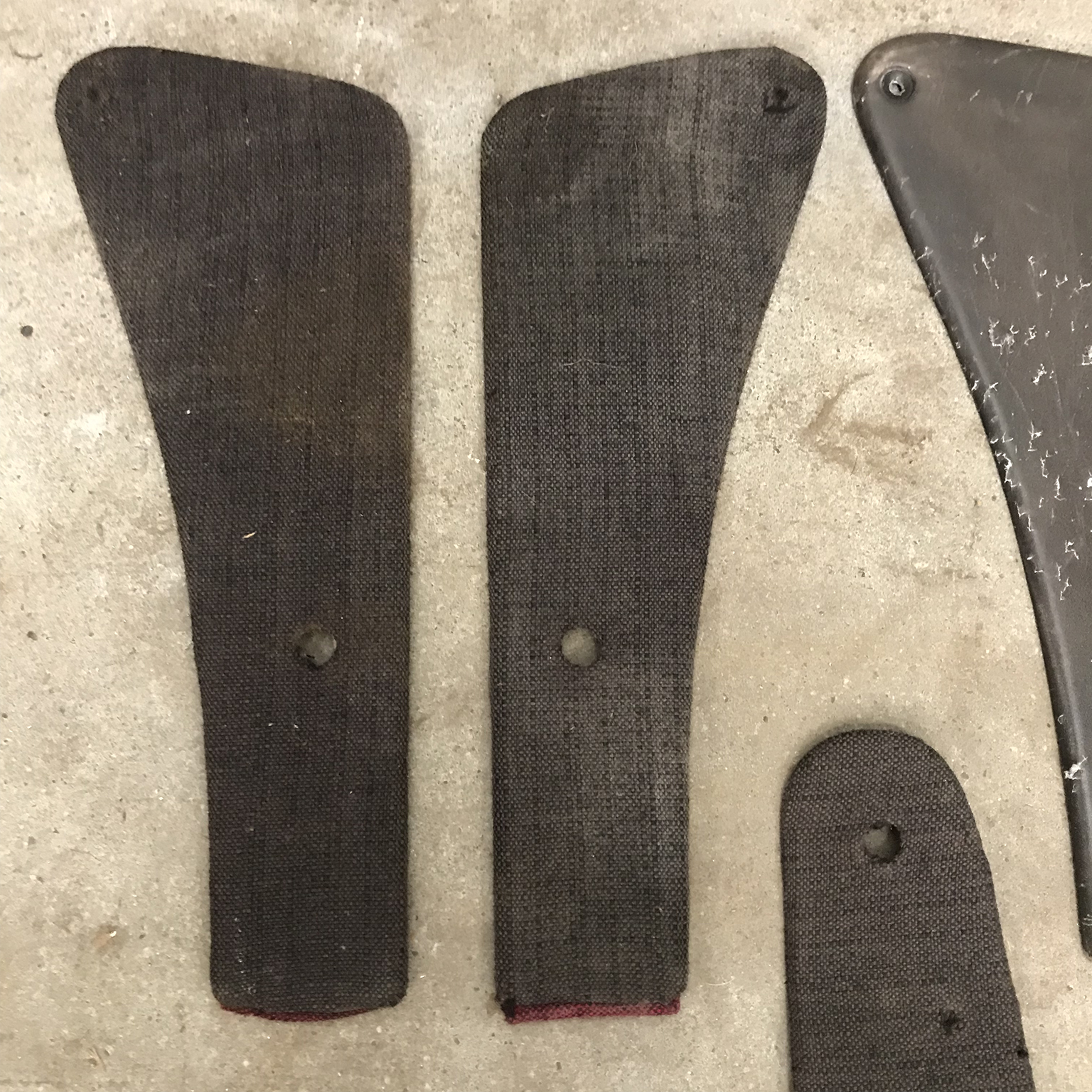 Parts for divers P40 Chairs by Osvaldo Borsani for Tecno - Image 9