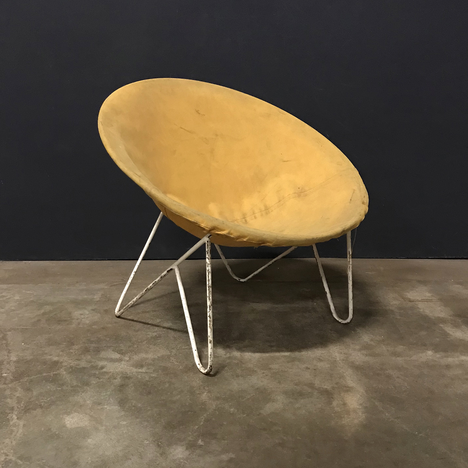 Elegant Sixties Hammock Chair with White Base in Style of Ferrari and Hardoy Plus Bertoia - Image 3