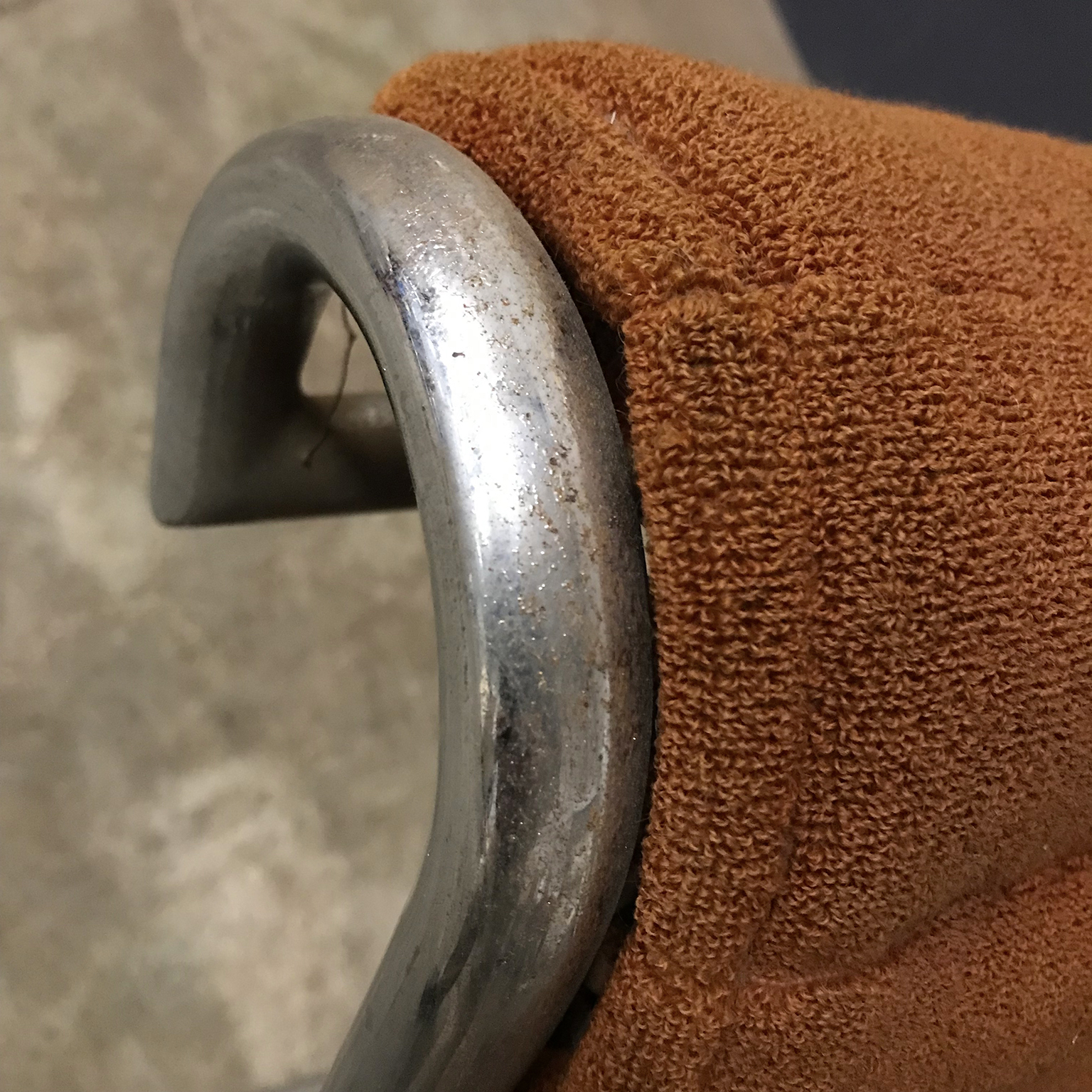 Original Easy Chair with First Fabric - Image 13