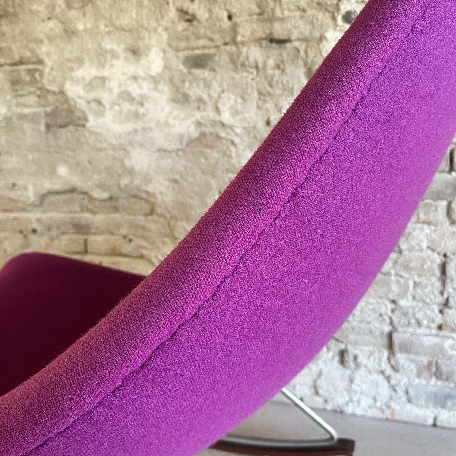 Original Early Version Rocking Chair in Pink Purple Upholstery by Geoffrey Harcourt - Image 17