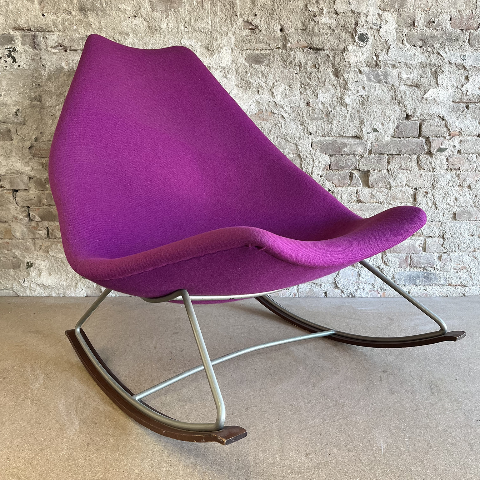 Original Early Version Rocking Chair in Pink Purple Upholstery by Geoffrey Harcourt - Image 3