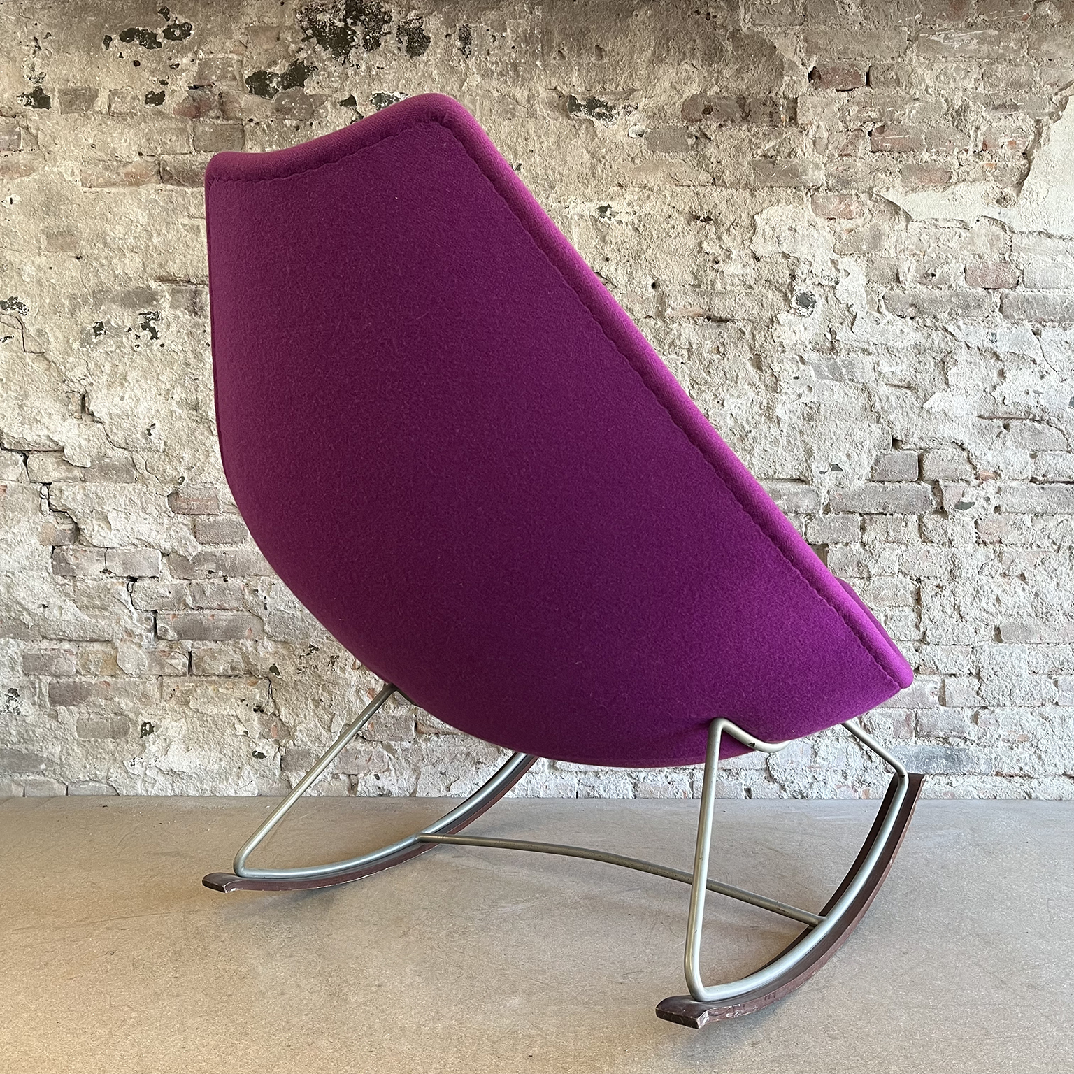 Original Early Version Rocking Chair in Pink Purple Upholstery by Geoffrey Harcourt - Image 6