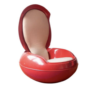 Red Garden Egg or Senftenberg Egg, Ghyczy