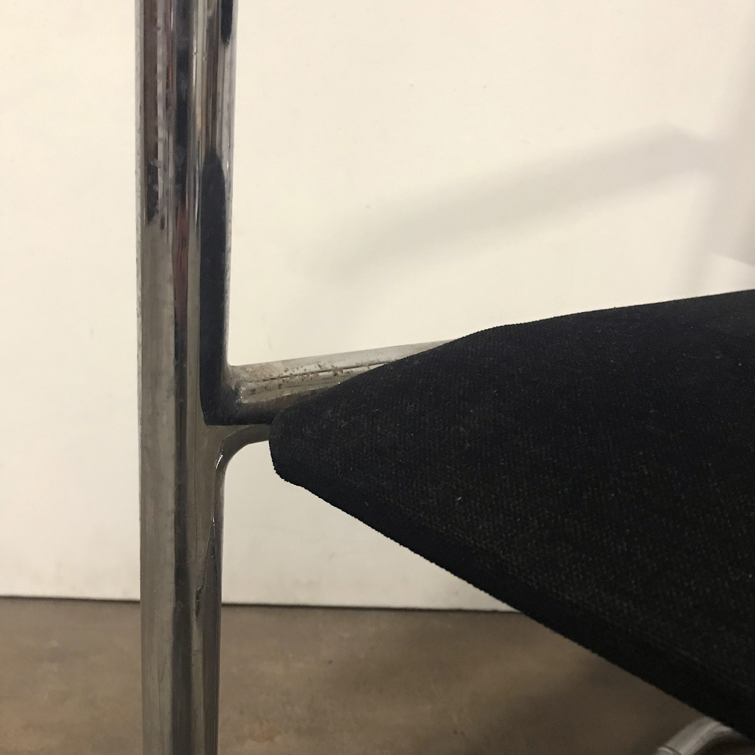 Set of Original Tubular Chairs with Black Upholstery - Image 11