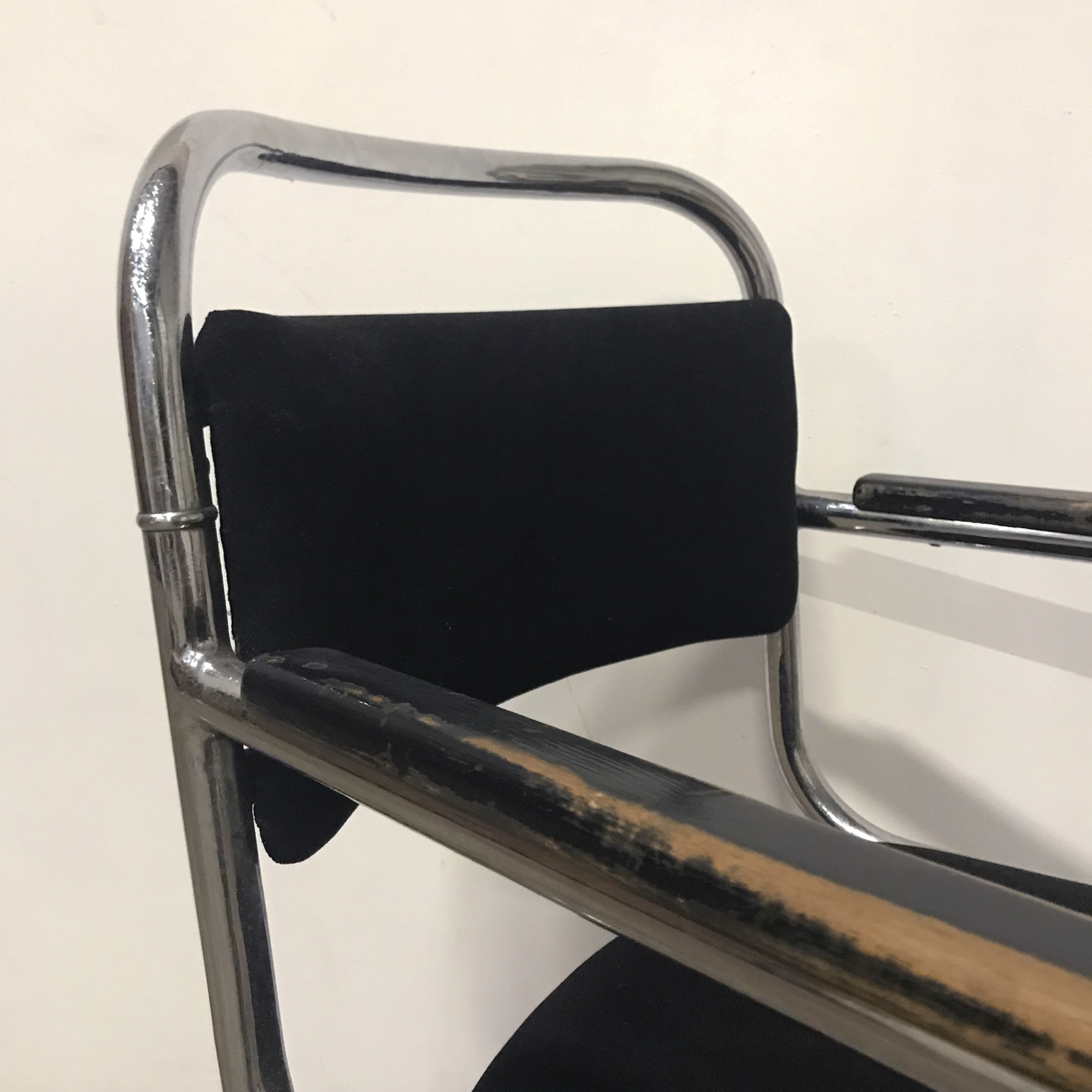 Set of Original Tubular Chairs with Black Upholstery - Image 15