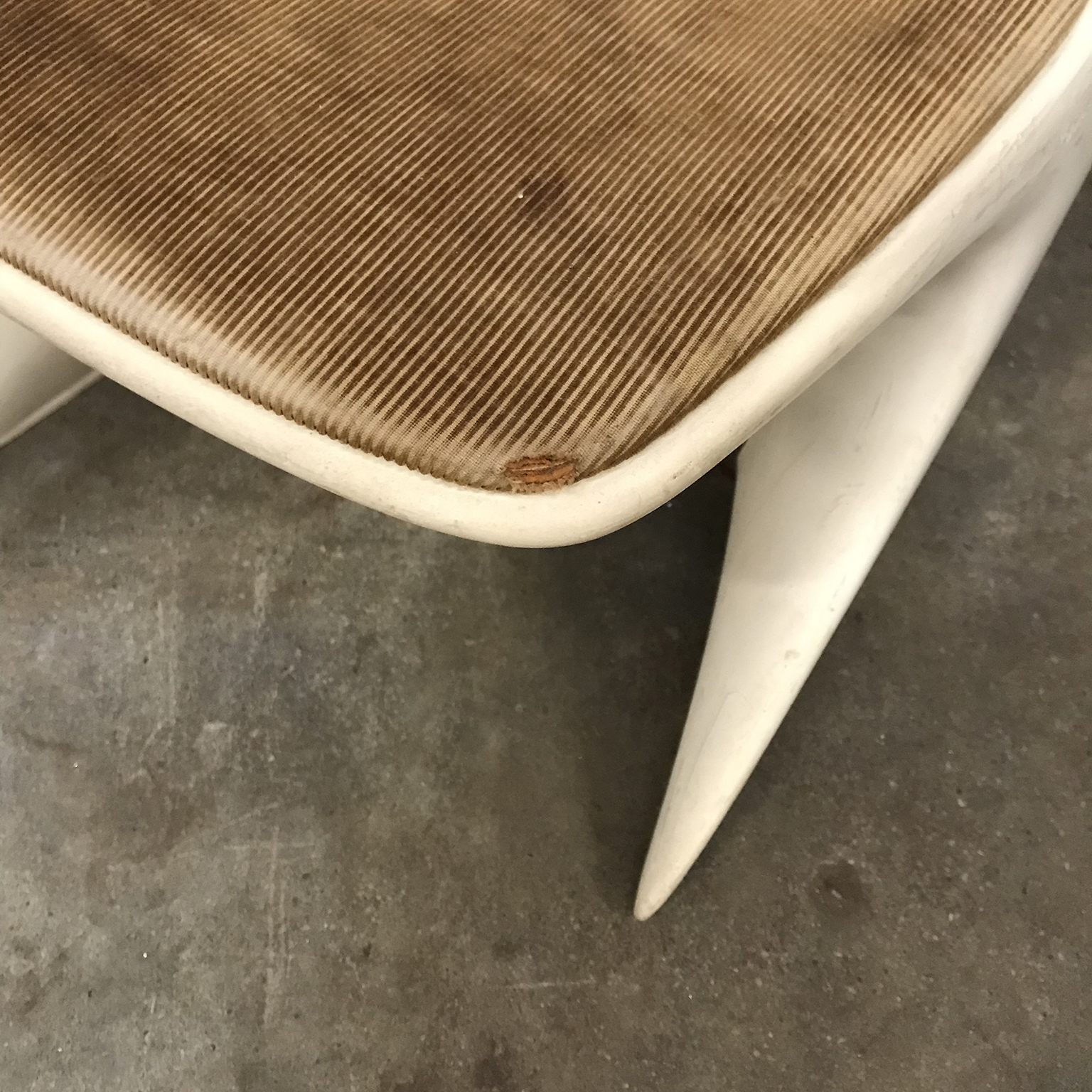 Set of Four Cream Colored Casalino Dining Chairs by Alexander Begge - Image 11
