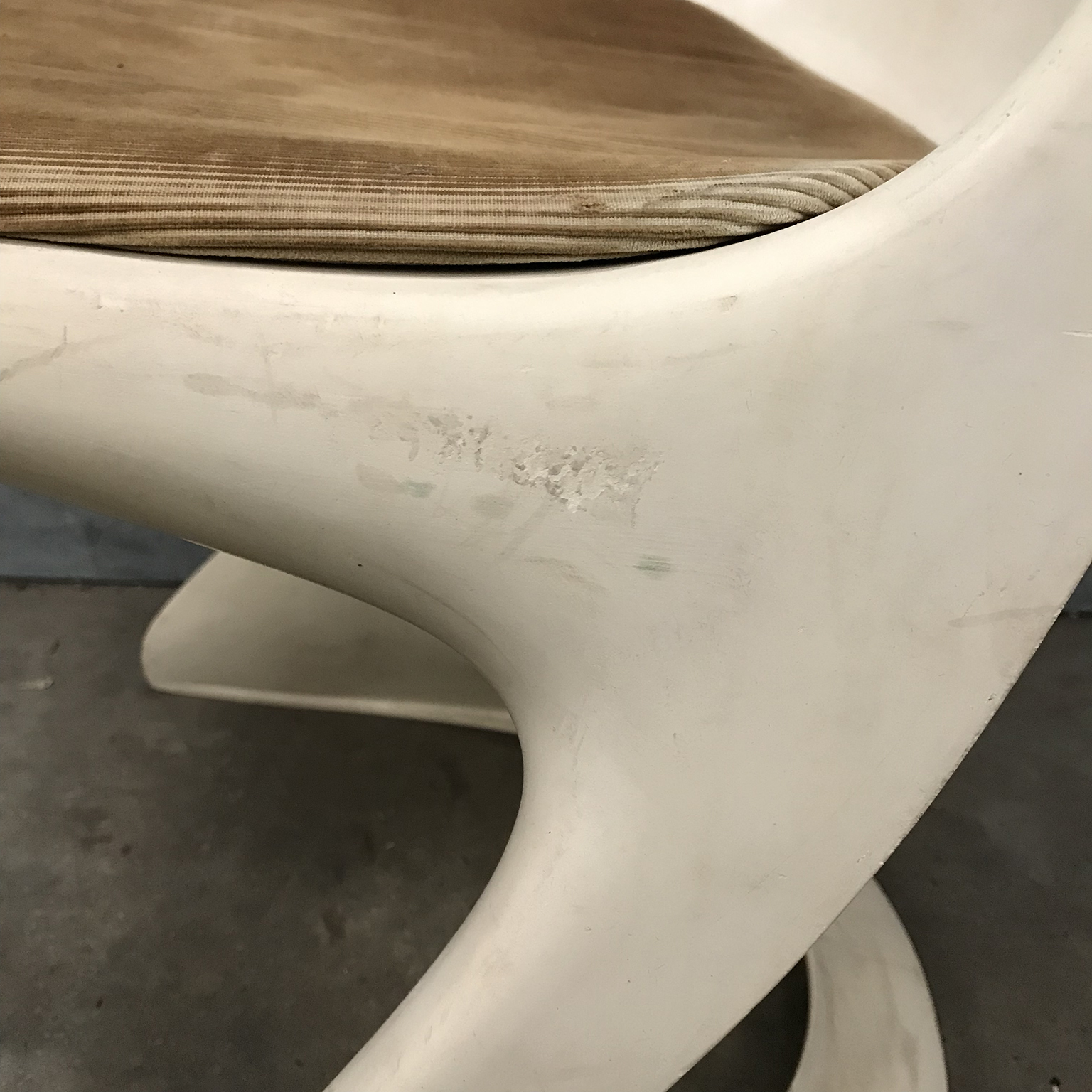 Set of Four Cream Colored Casalino Dining Chairs by Alexander Begge - Image 12