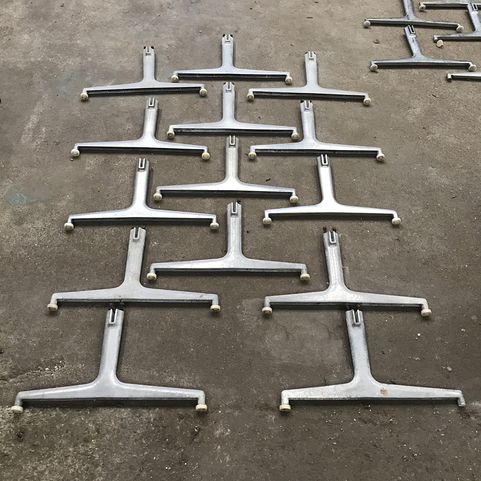 Tandem Eames for Herman Miller for Three Shells and a Table Top - Image 16
