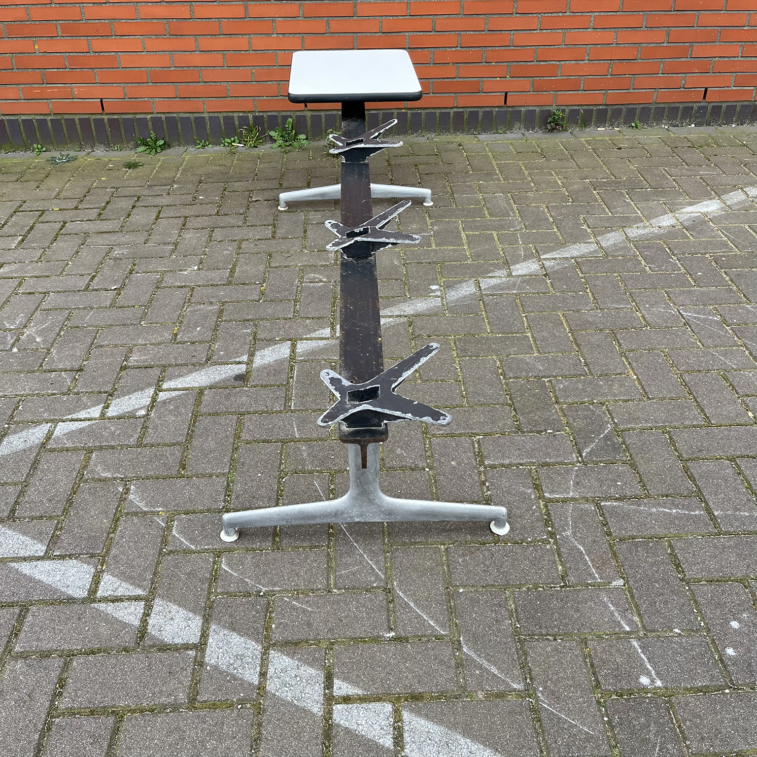 Tandem Eames for Herman Miller for Three Shells and a Table Top - Image 5