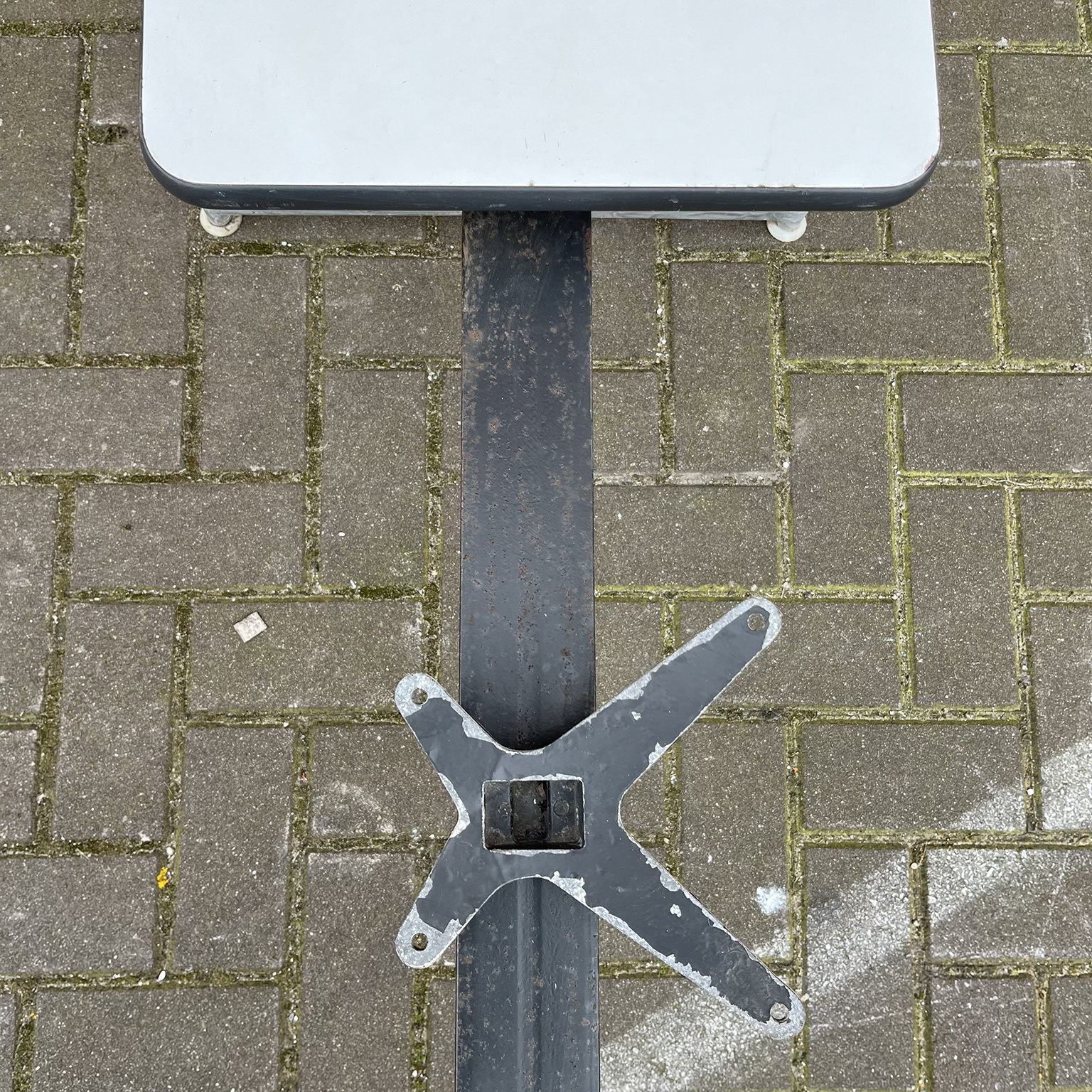Tandem Eames for Herman Miller for Three Shells and a Table Top - Image 7