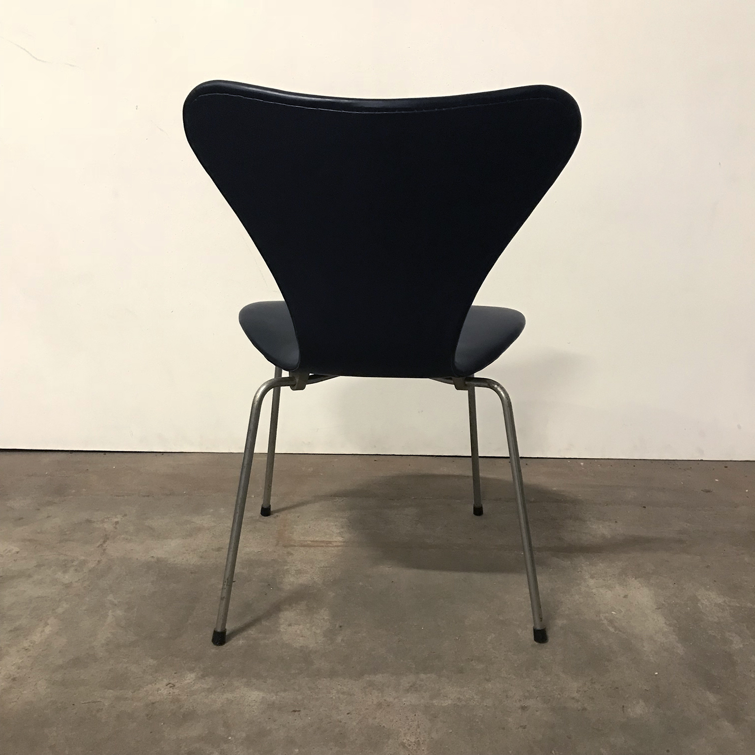 3107 Butterfly Chair, Arne Jacobsen, Fritz Hansen - Image 6