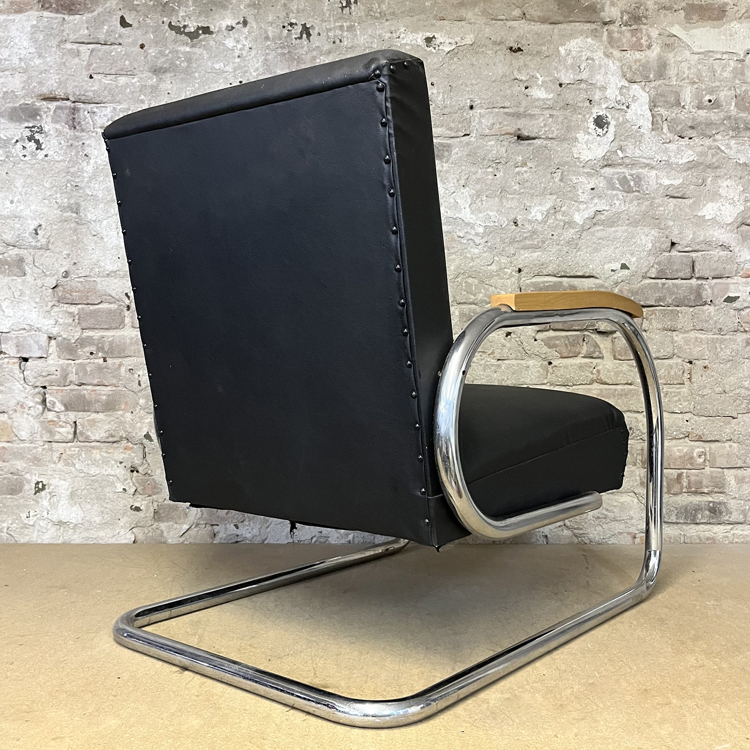 Tubax Armchair in Black Faux Leather - Image 5