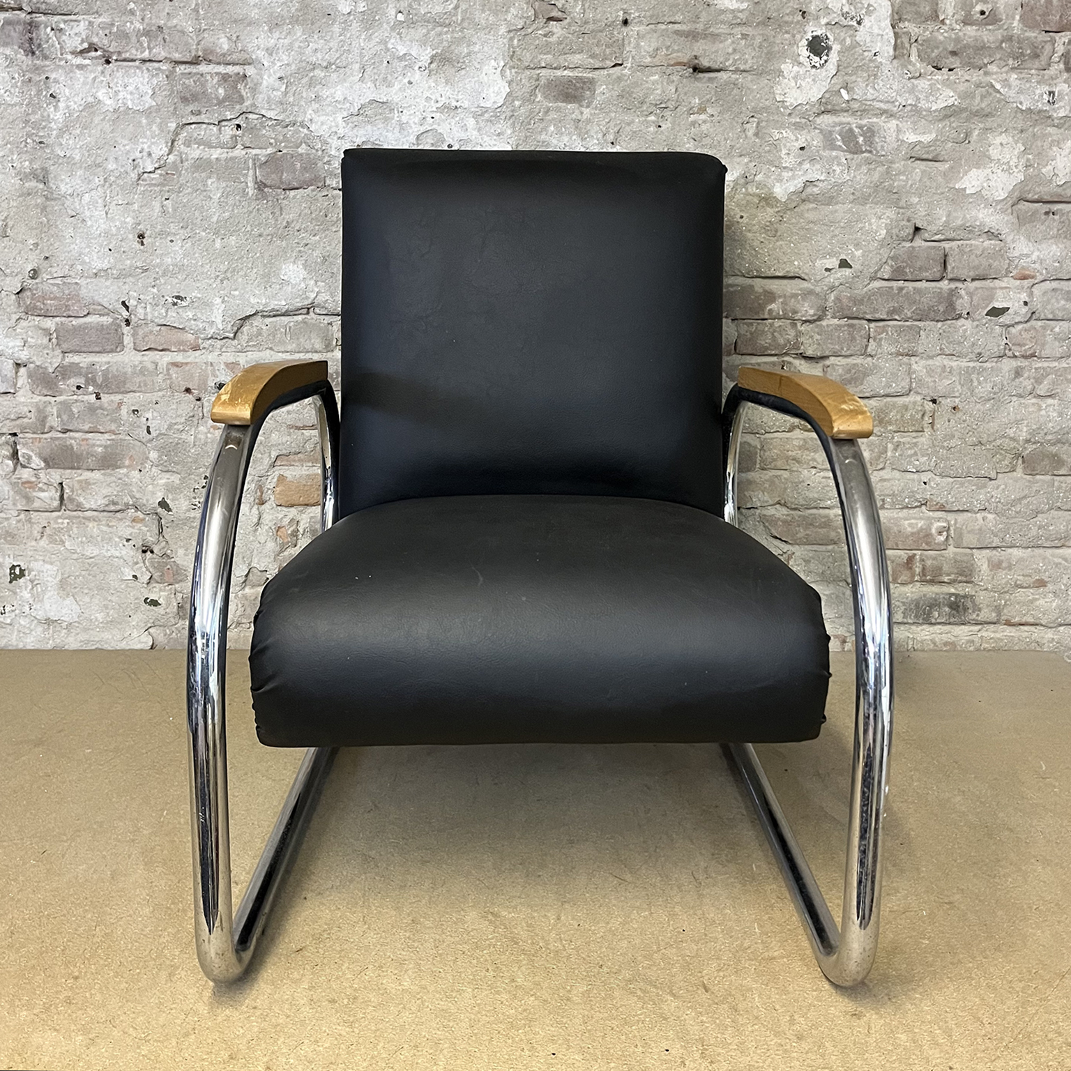 Tubax Armchair in Black Faux Leather - Image 7
