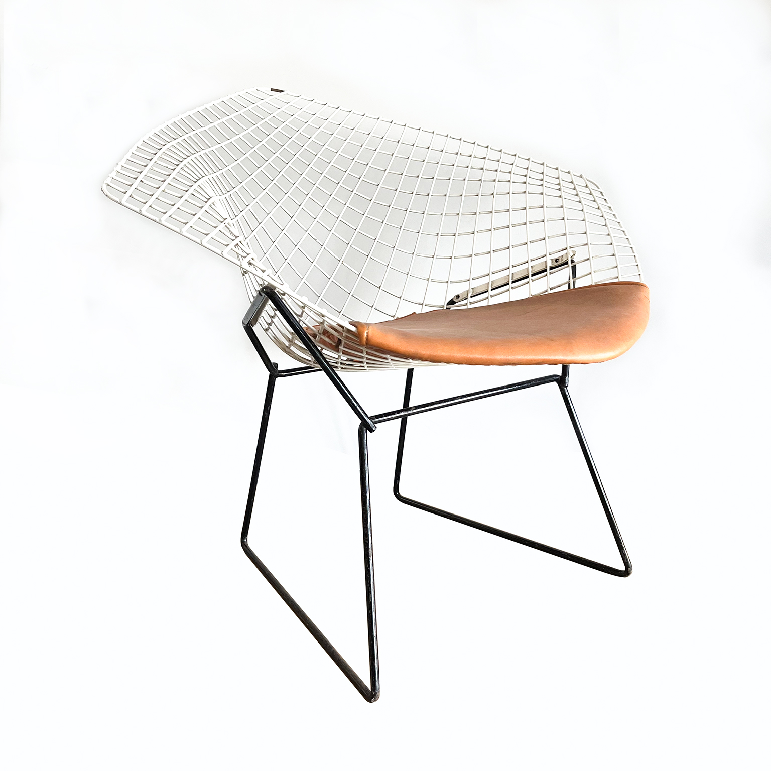 White Coated Diamond with Black Base, Bertoia